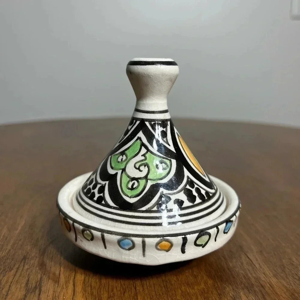 Moroccan stoneware tagine handmade and hand painted. Signed‎ - Picture 2 of 7